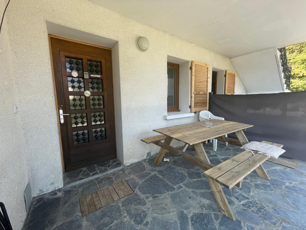 Petit Logement Cosy Dans Maison Au Calme Verrens-Arvey エクステリア 写真