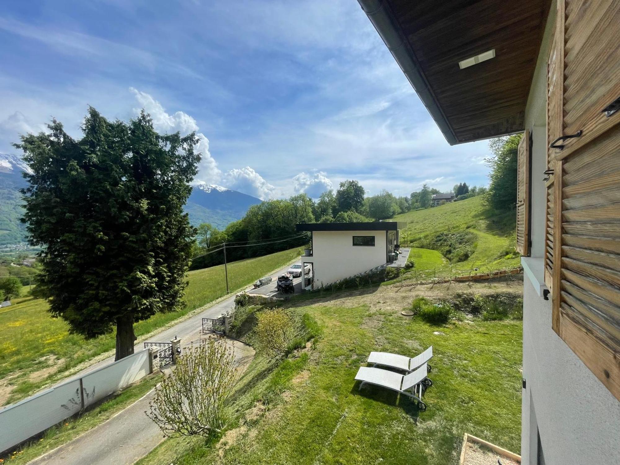 Petit Logement Cosy Dans Maison Au Calme Verrens-Arvey エクステリア 写真
